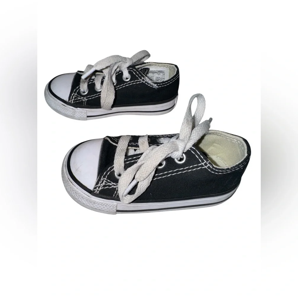 Converse Chuck Taylor All Star low-top sneakers Kids Size 5 Black